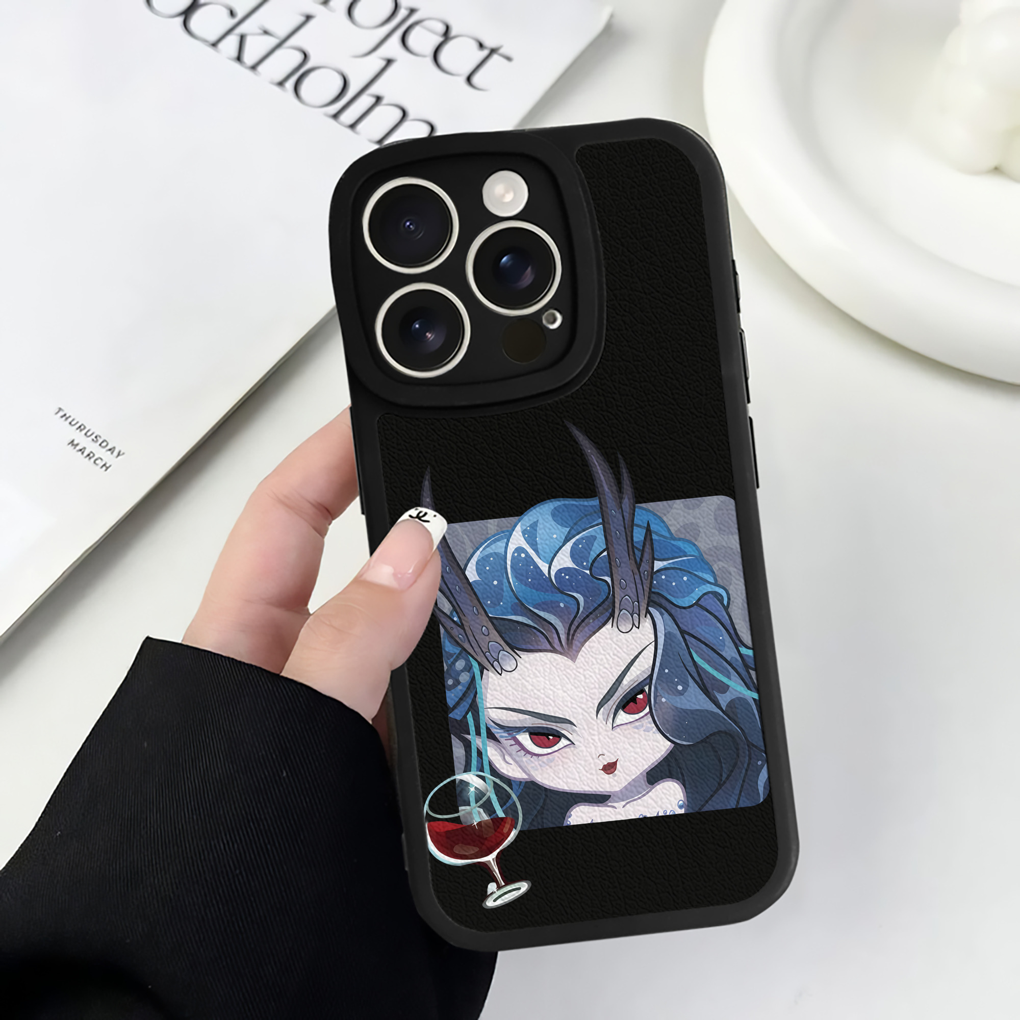 （画像用） Ne Zha 2 ナタ 魔童の大暴れ 【iPhone 16シリーズ対応】シリコンスマホケース（レザー調） 材質：シリコン